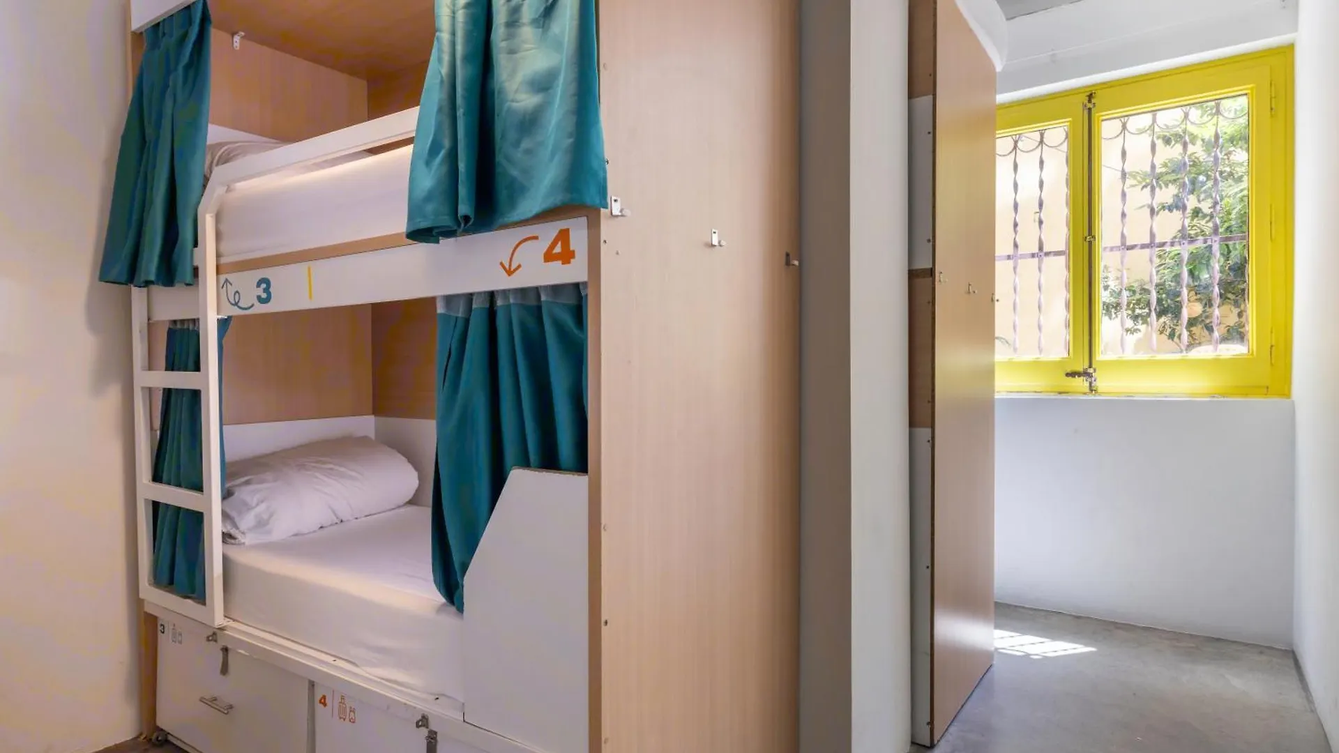 The Loft House Barcelona Hostel 0*,  Spain