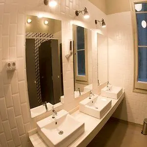 The Loft House Barcelona Pansiyon