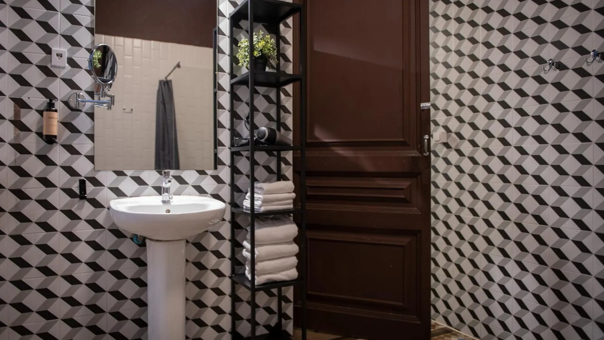 Albergue The Loft House Barcelona 0*,