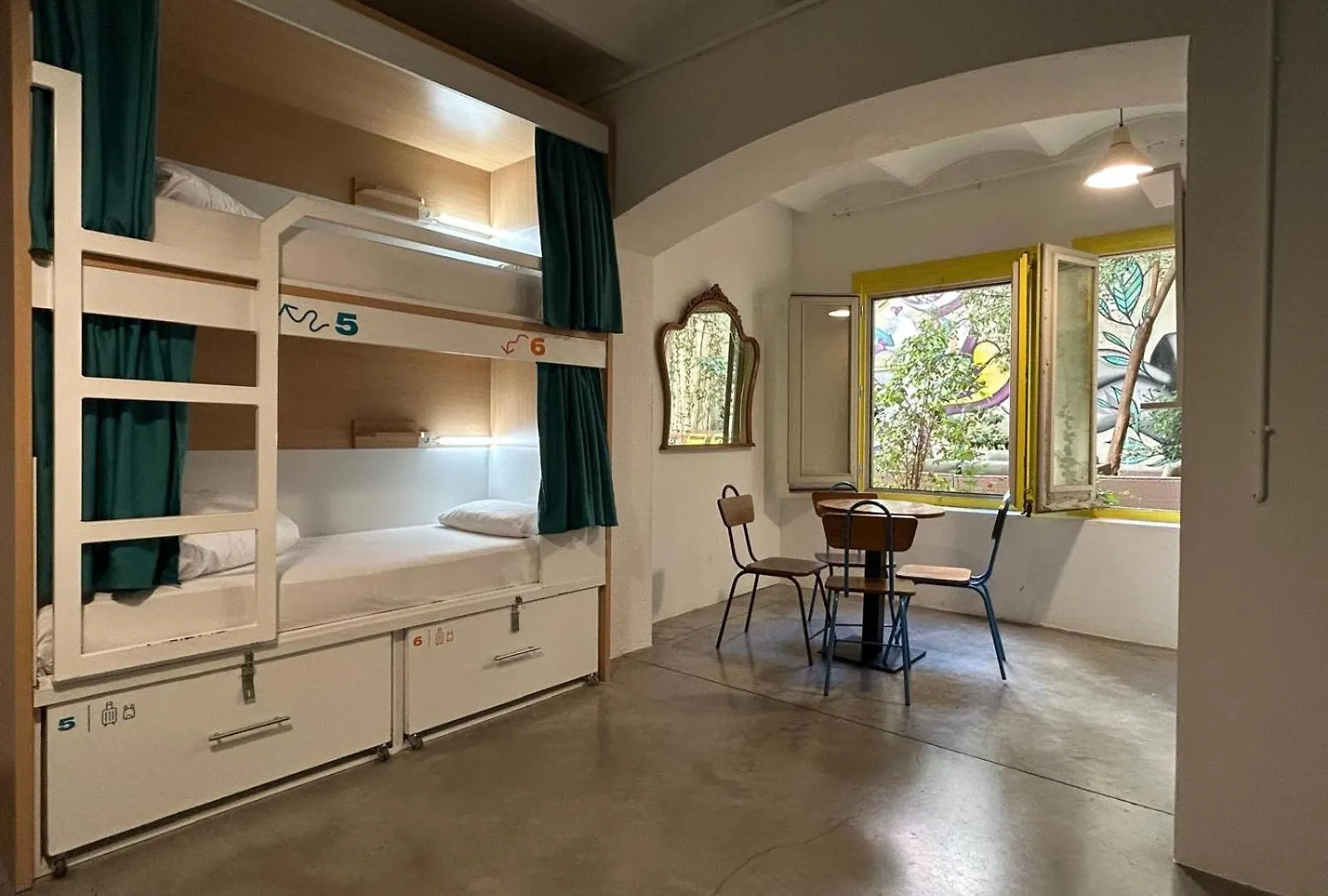 Hostal Albergue The Loft House Barcelona España