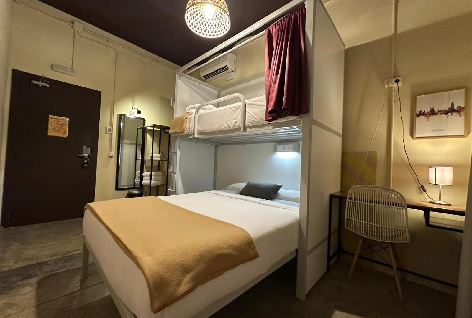 Hostal Albergue The Loft House Barcelona