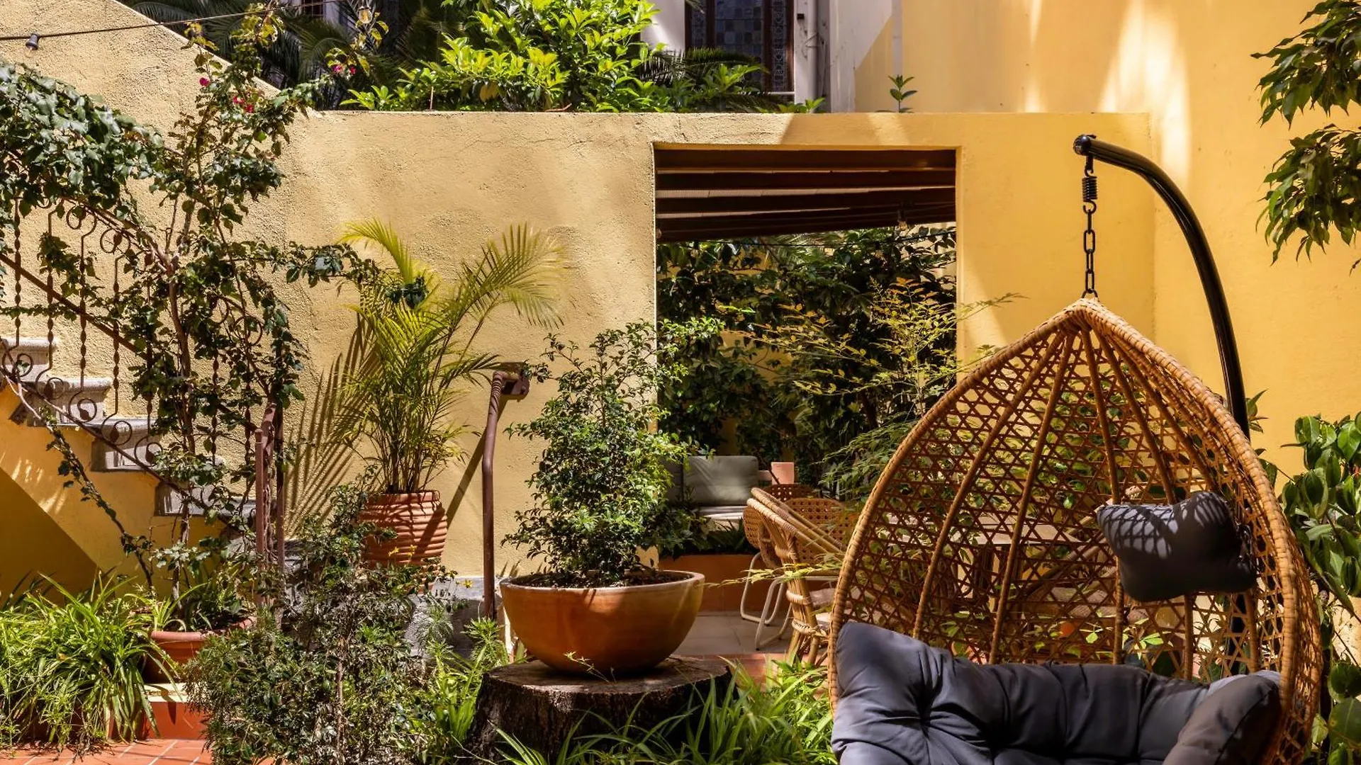 The Loft House Barcelona Hostel
