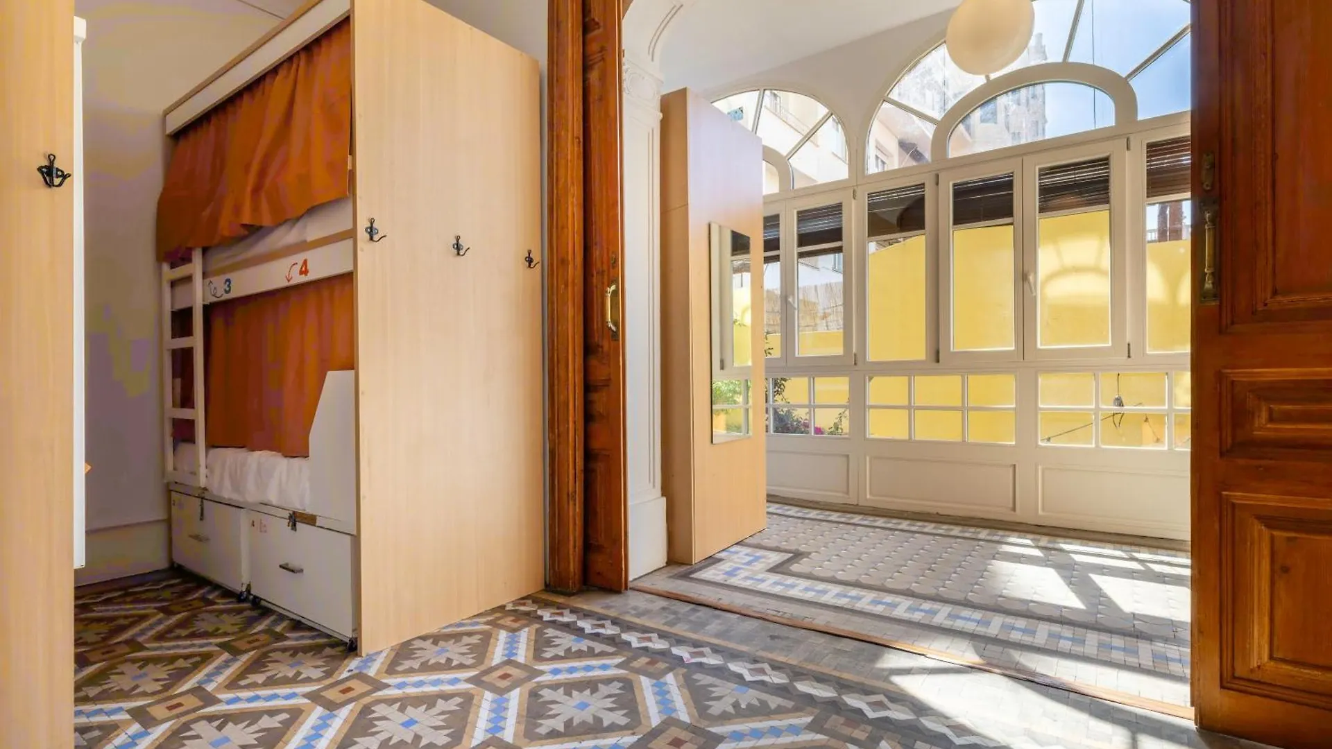 The Loft House Barcelona Hostel Ισπανία