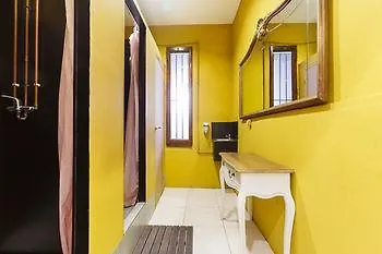 Hostal Albergue The Loft House Barcelona