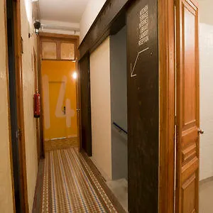 Hostal Albergue The Loft House Barcelona