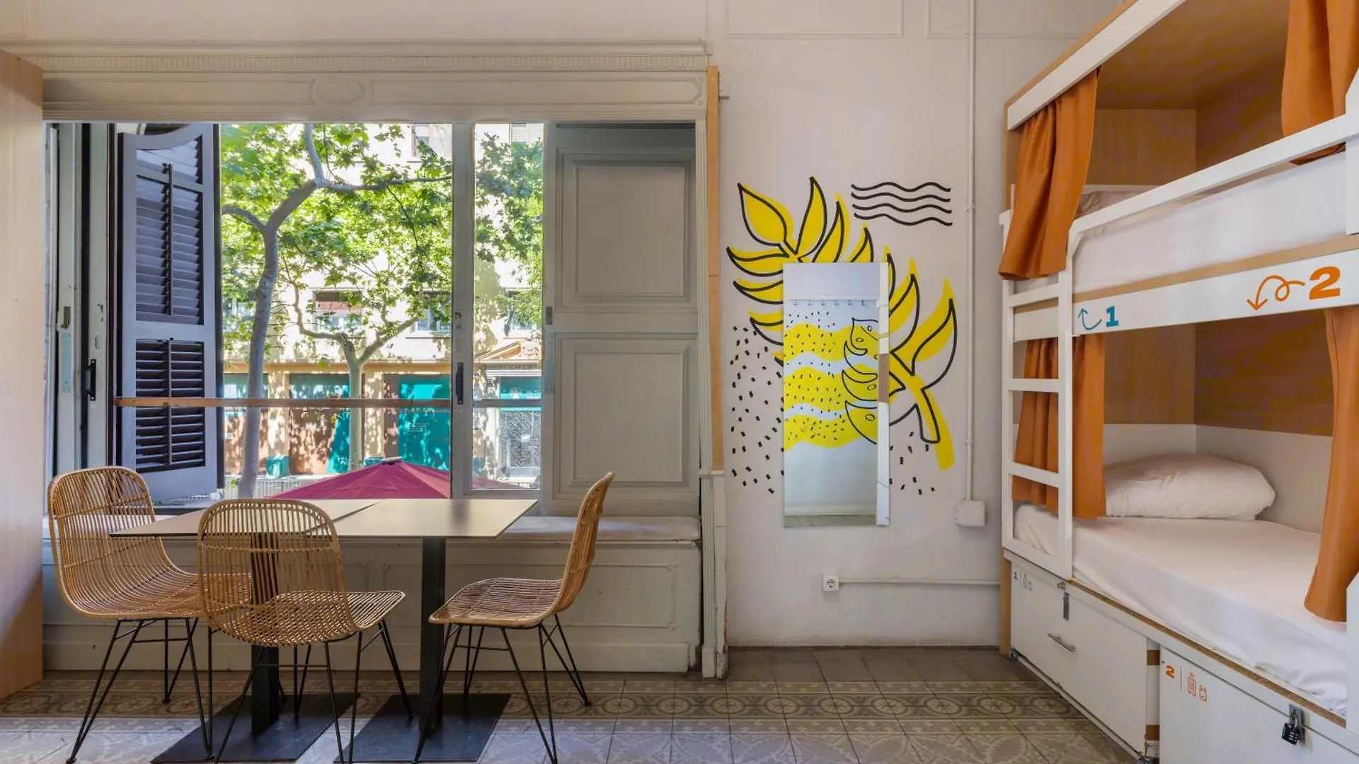Albergue The Loft House Barcelona 0*,