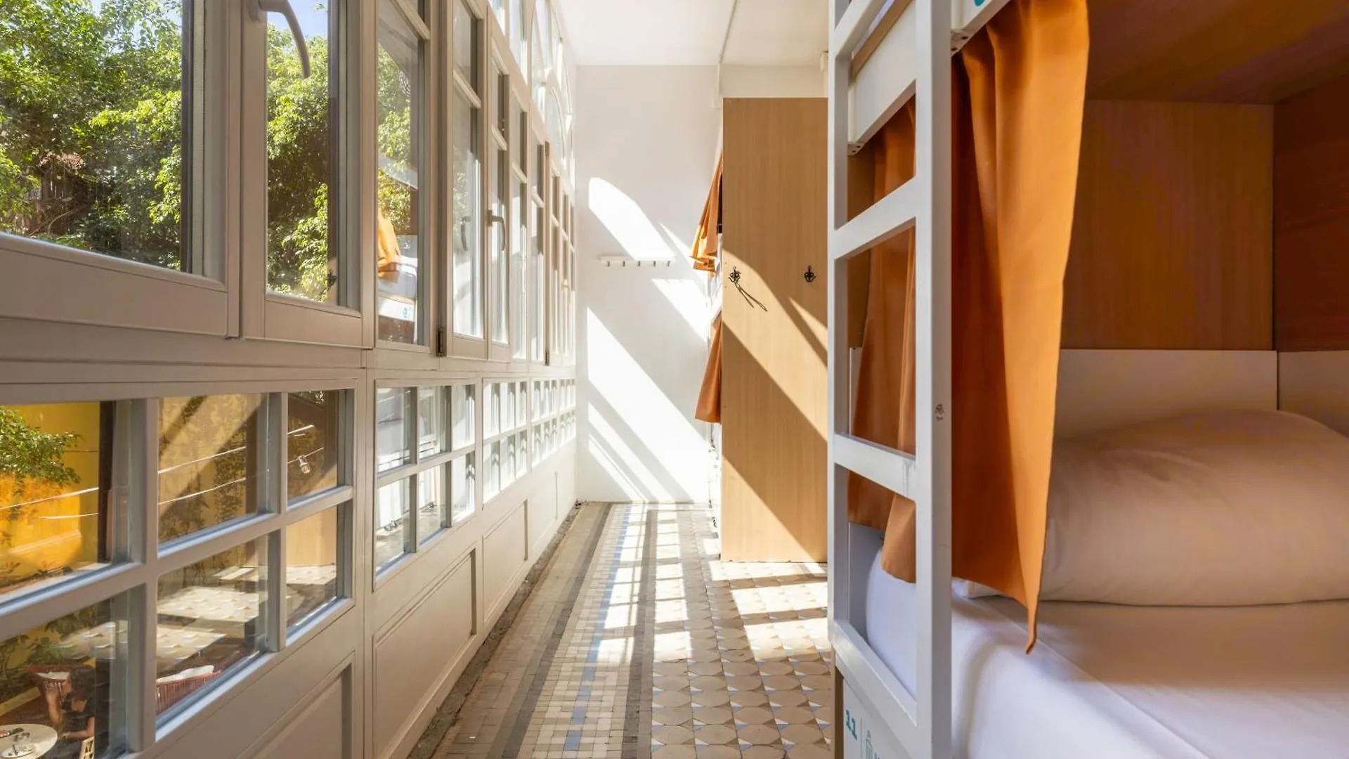 Albergue The Loft House Barcelona 0*,